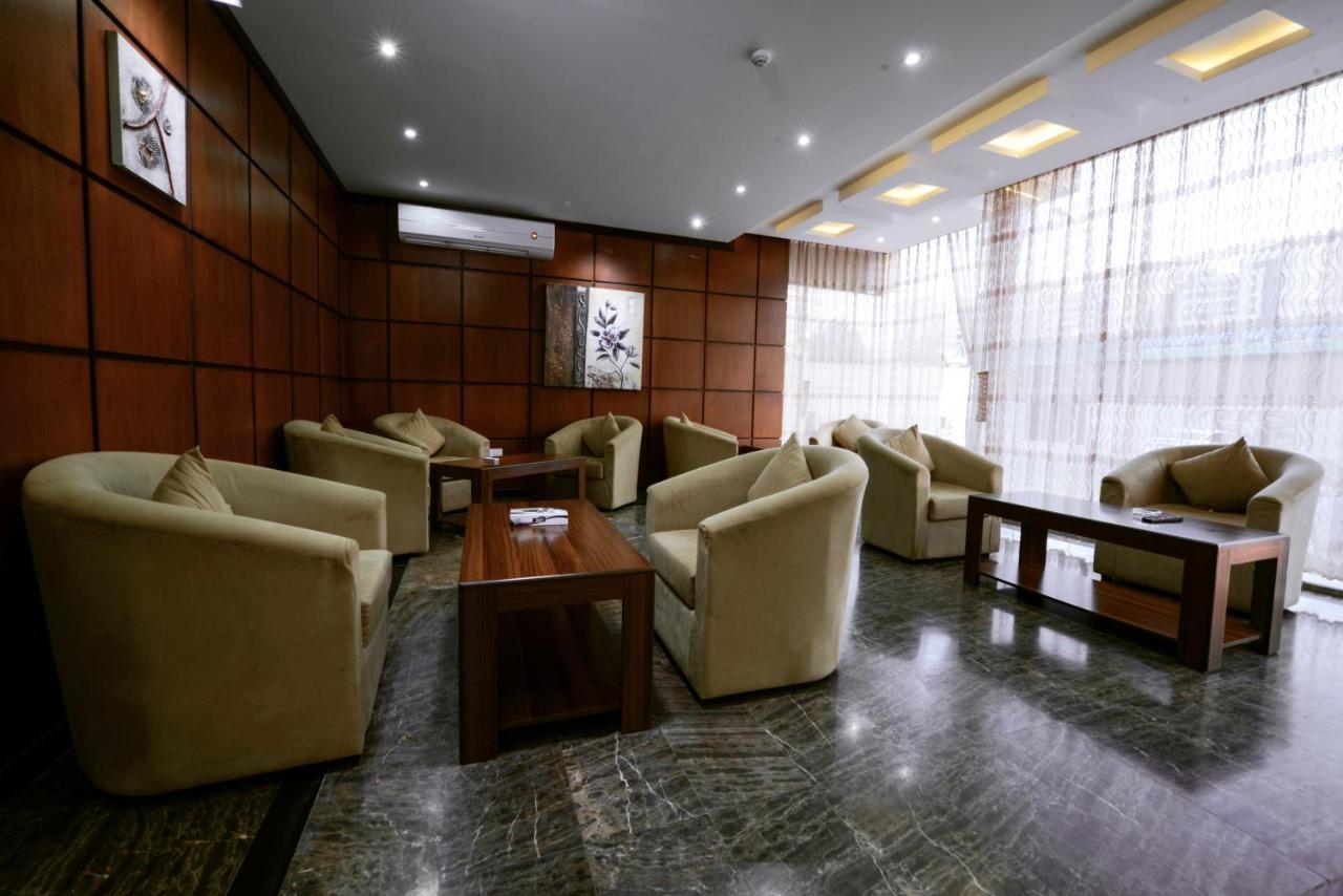 אל חובר Makarem Al Olaya Suites מראה חיצוני תמונה